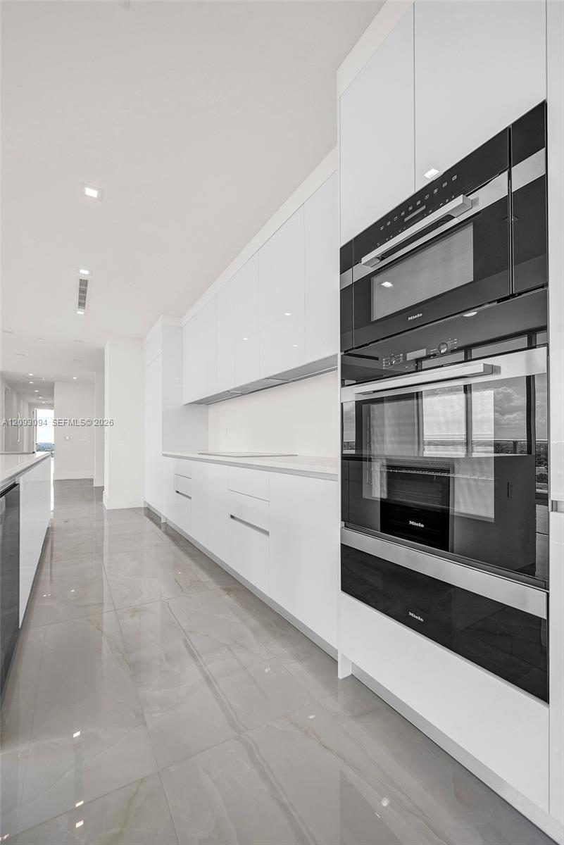 220 Lake Shore Drive