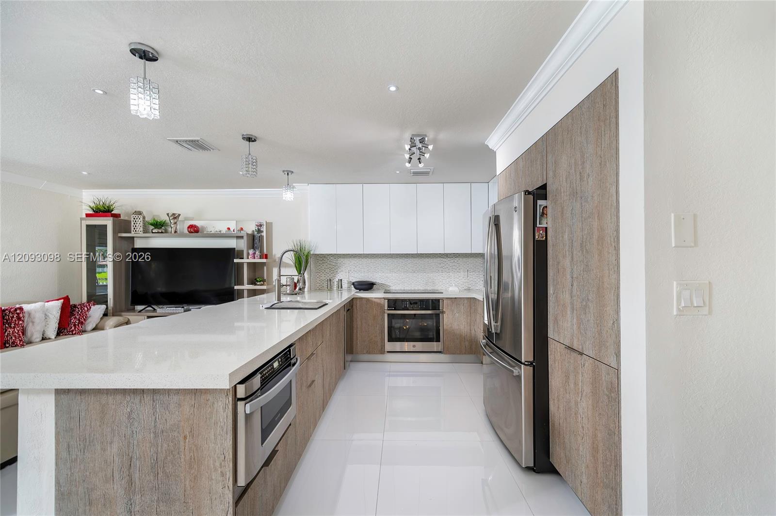 12028 SW 133rd Terrace gallery image #29