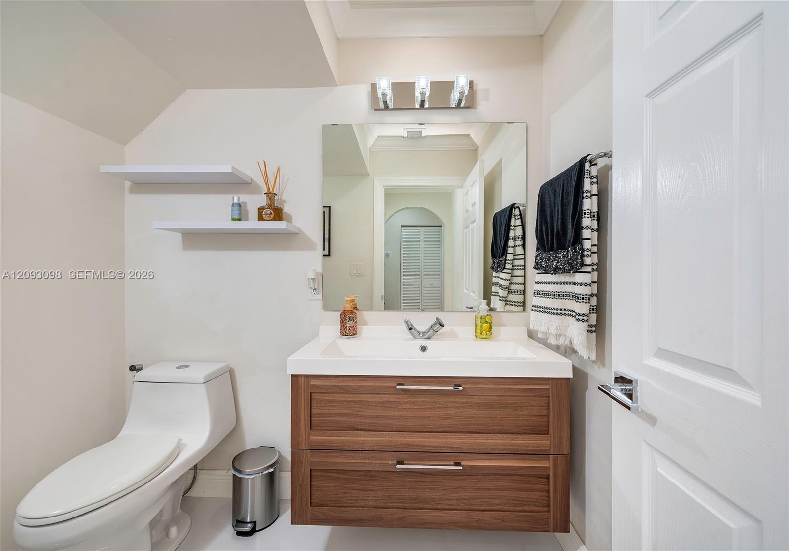 12028 SW 133rd Terrace gallery image #34