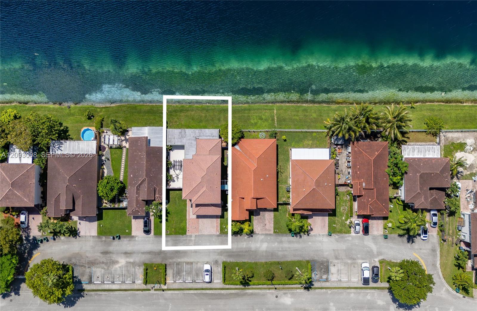 12028 SW 133rd Terrace gallery image #4