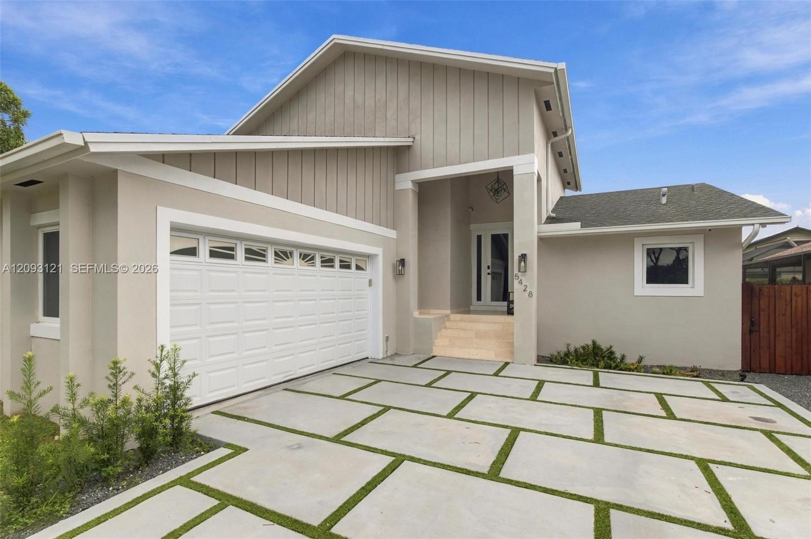 5428 SW 152nd Place Circle