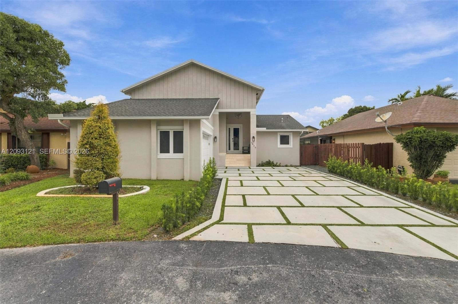5428 SW 152nd Place Circle