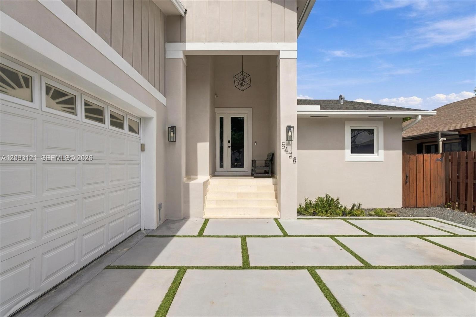 5428 SW 152nd Place Circle