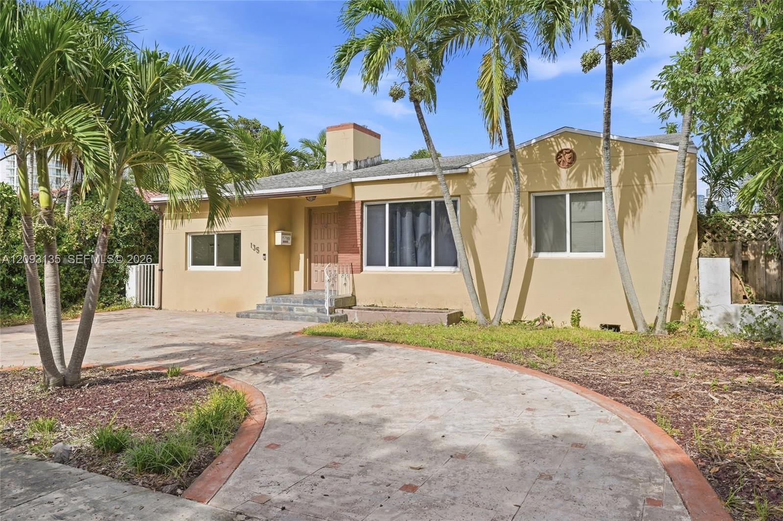 135 SW 27th Road