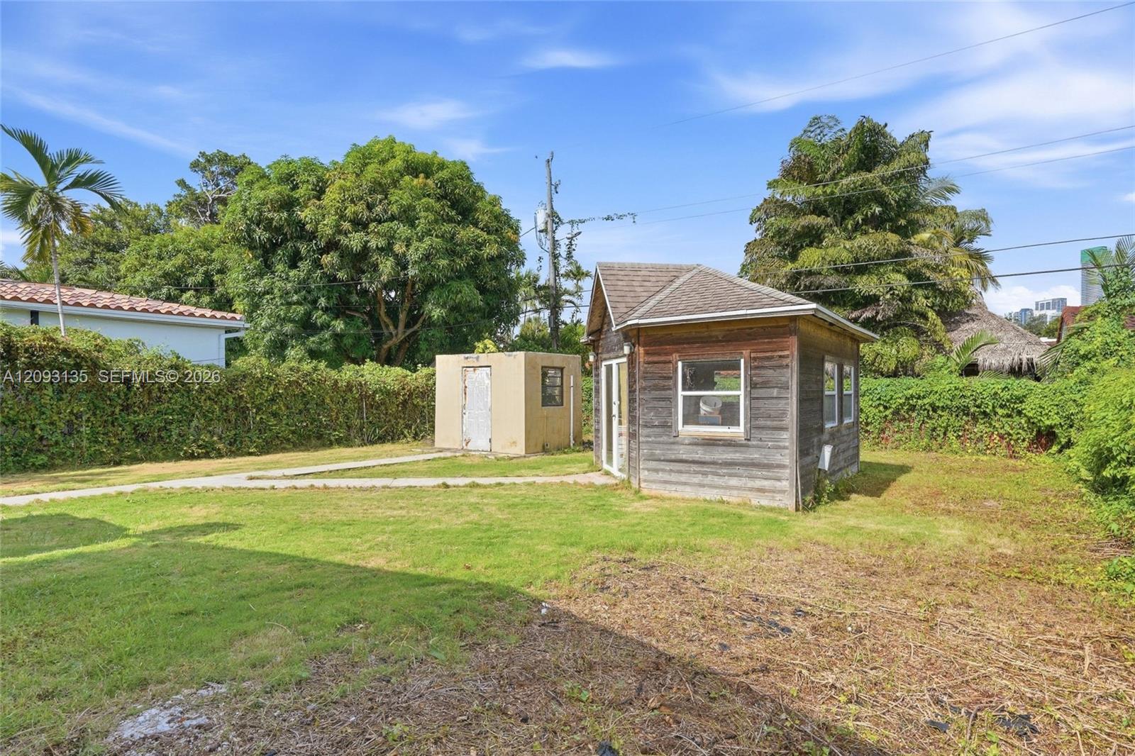 135 SW 27th Road