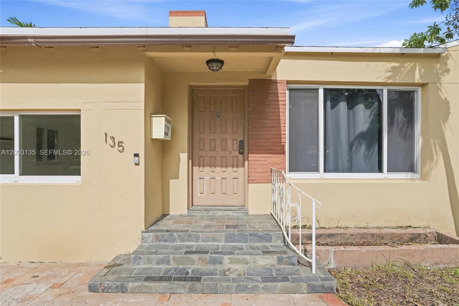 135 SW 27th Road