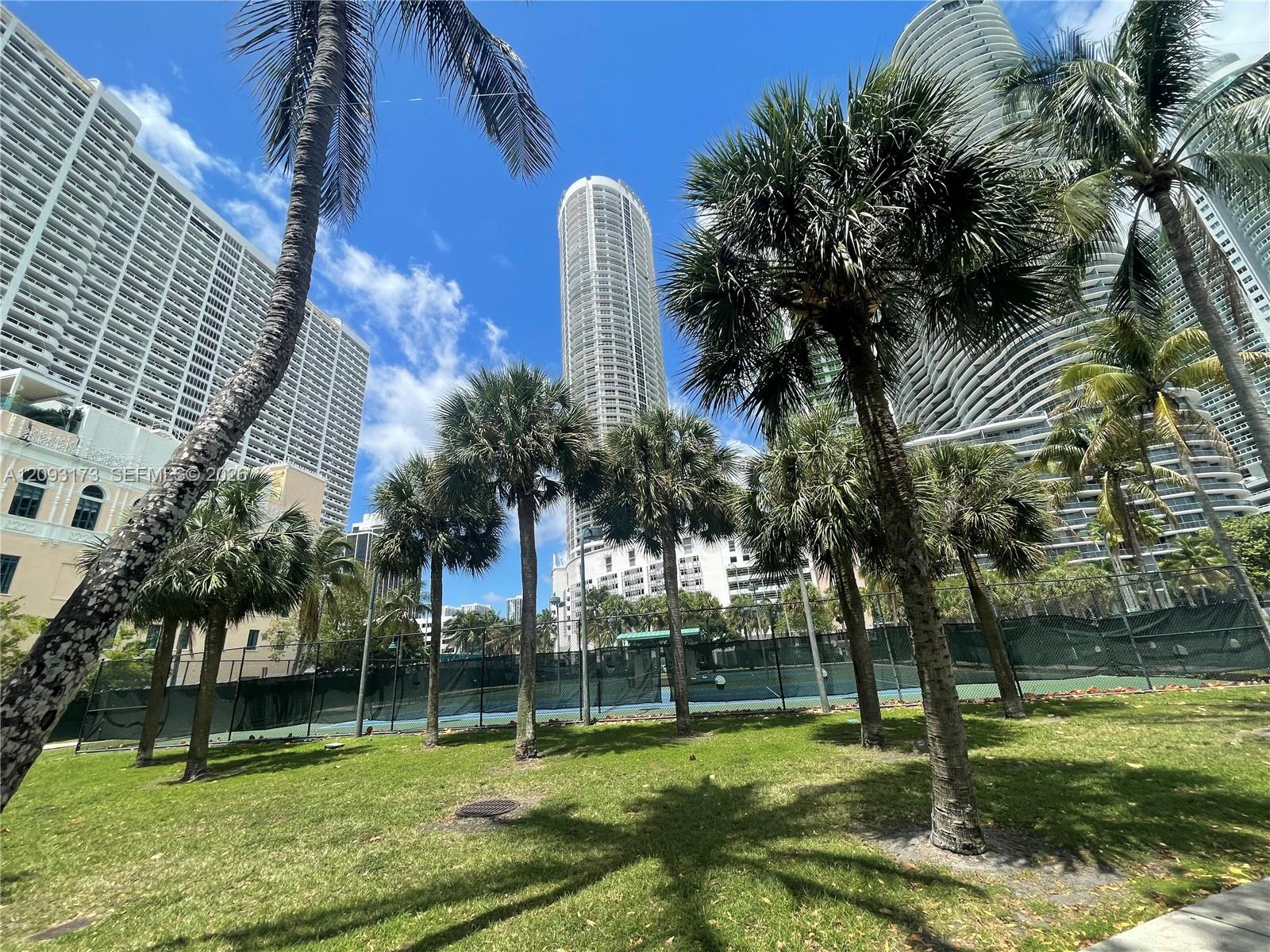 1750 N Bayshore Drive
