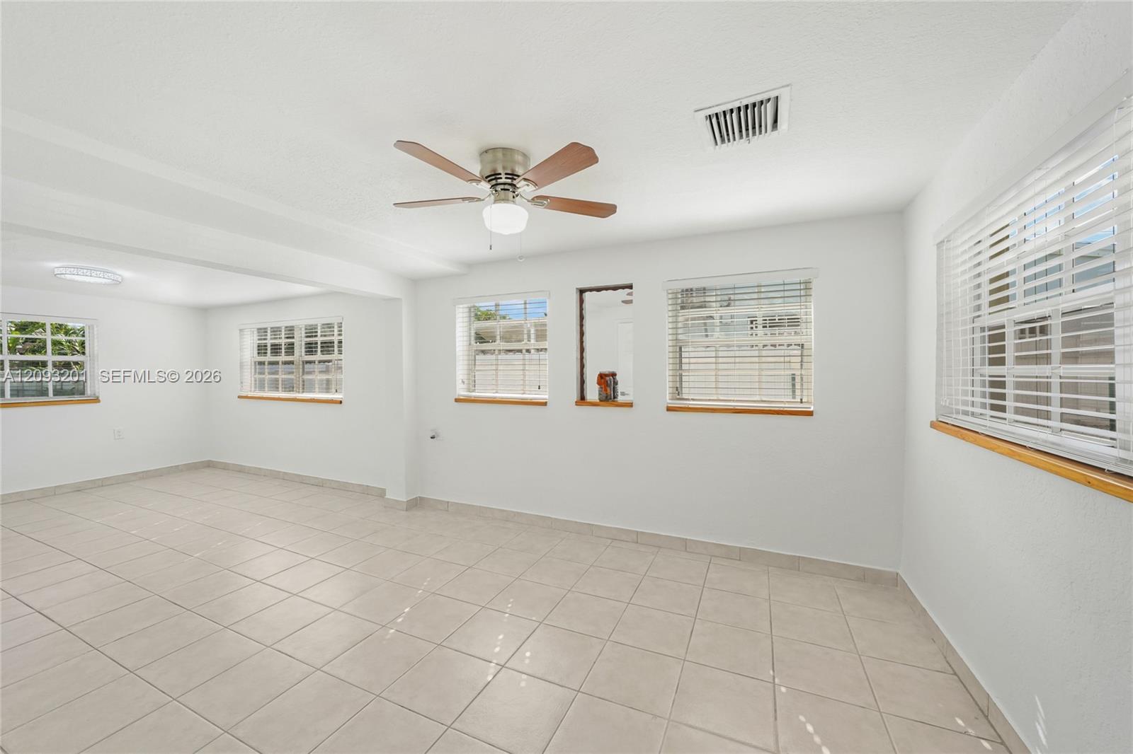 1250 W 34th Street