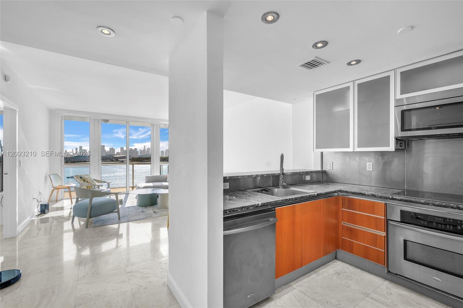 520 West Avenue