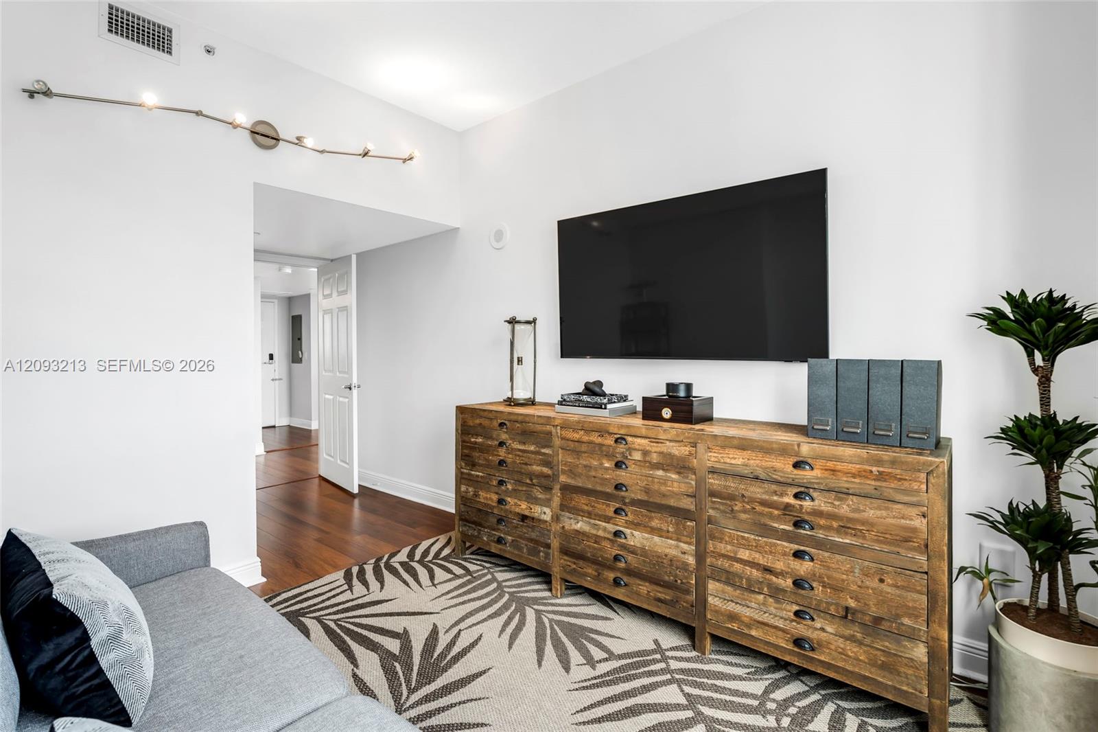 3000 Coral Way