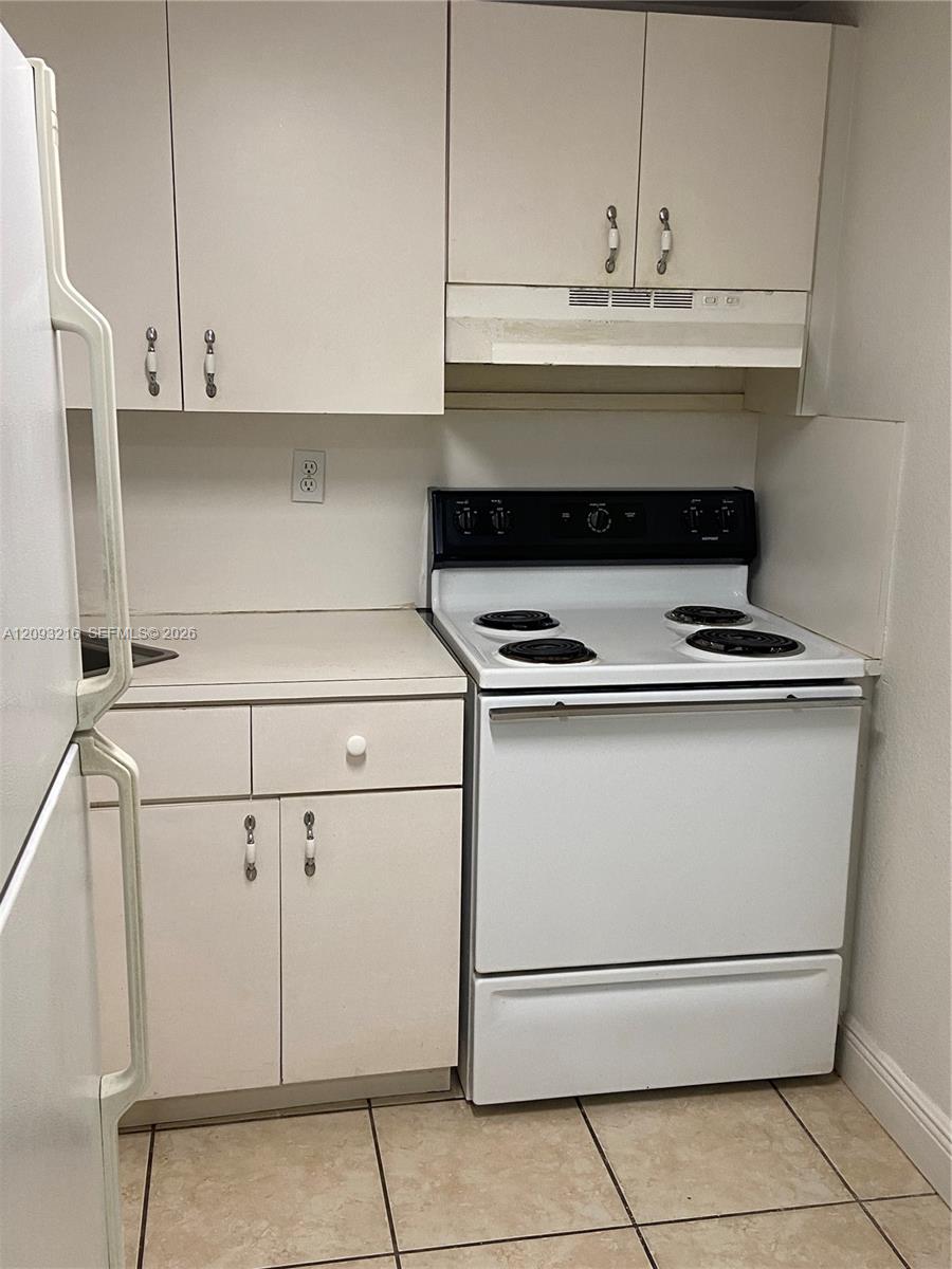 666 W 81st Street