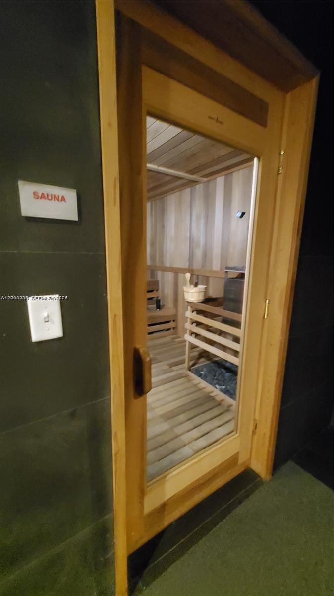 1600 NE 1st Avenue gallery image #15