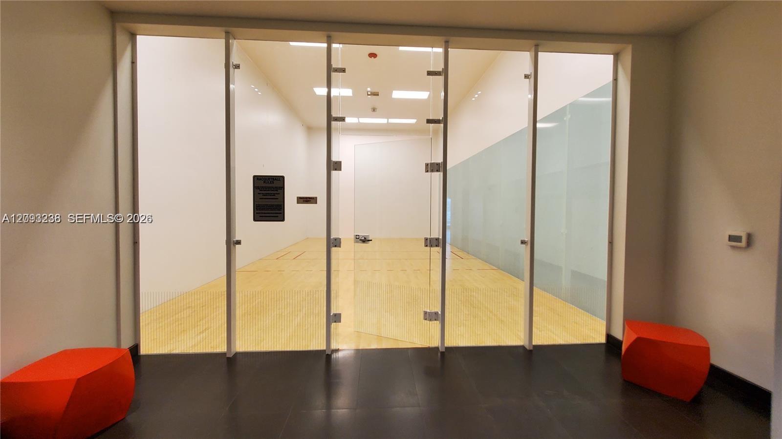 1600 NE 1st Avenue gallery image #21