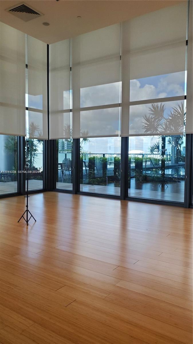 1600 NE 1st Avenue gallery image #22
