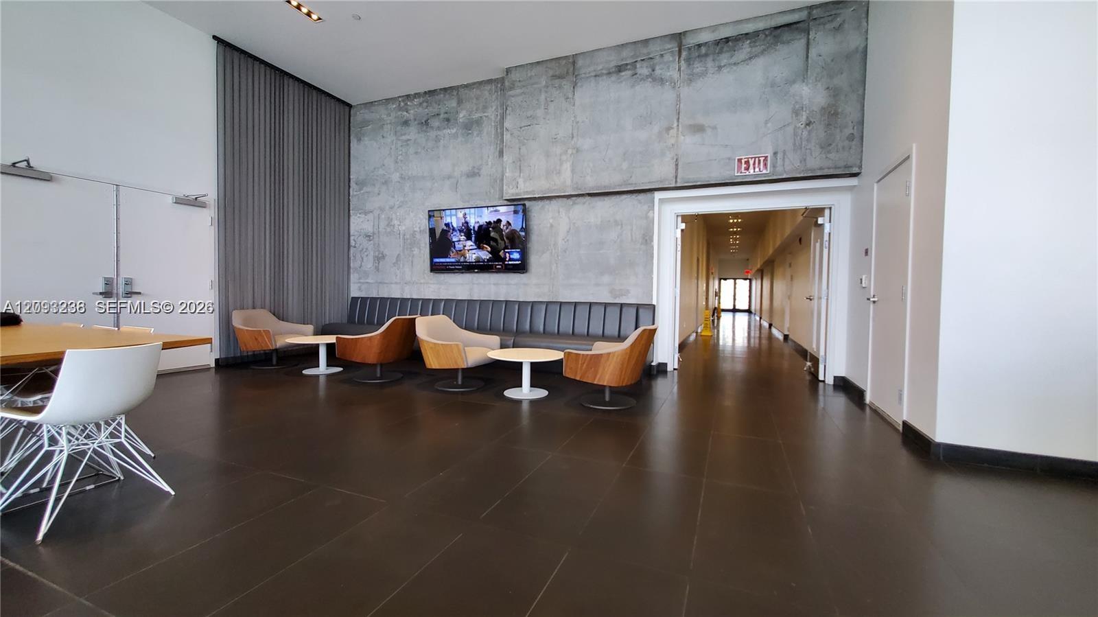 1600 NE 1st Avenue gallery image #3