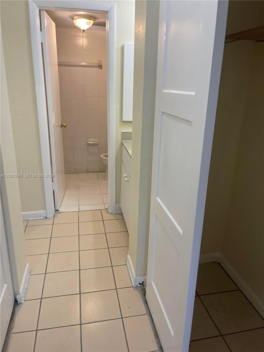 1325 W 68th Street