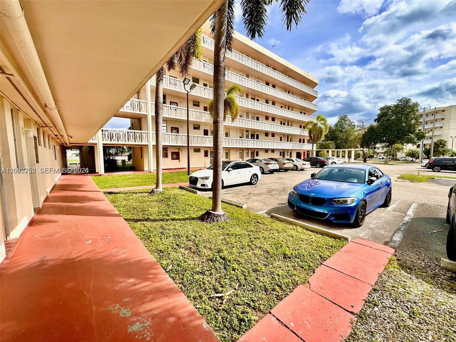 2905 Point East Drive