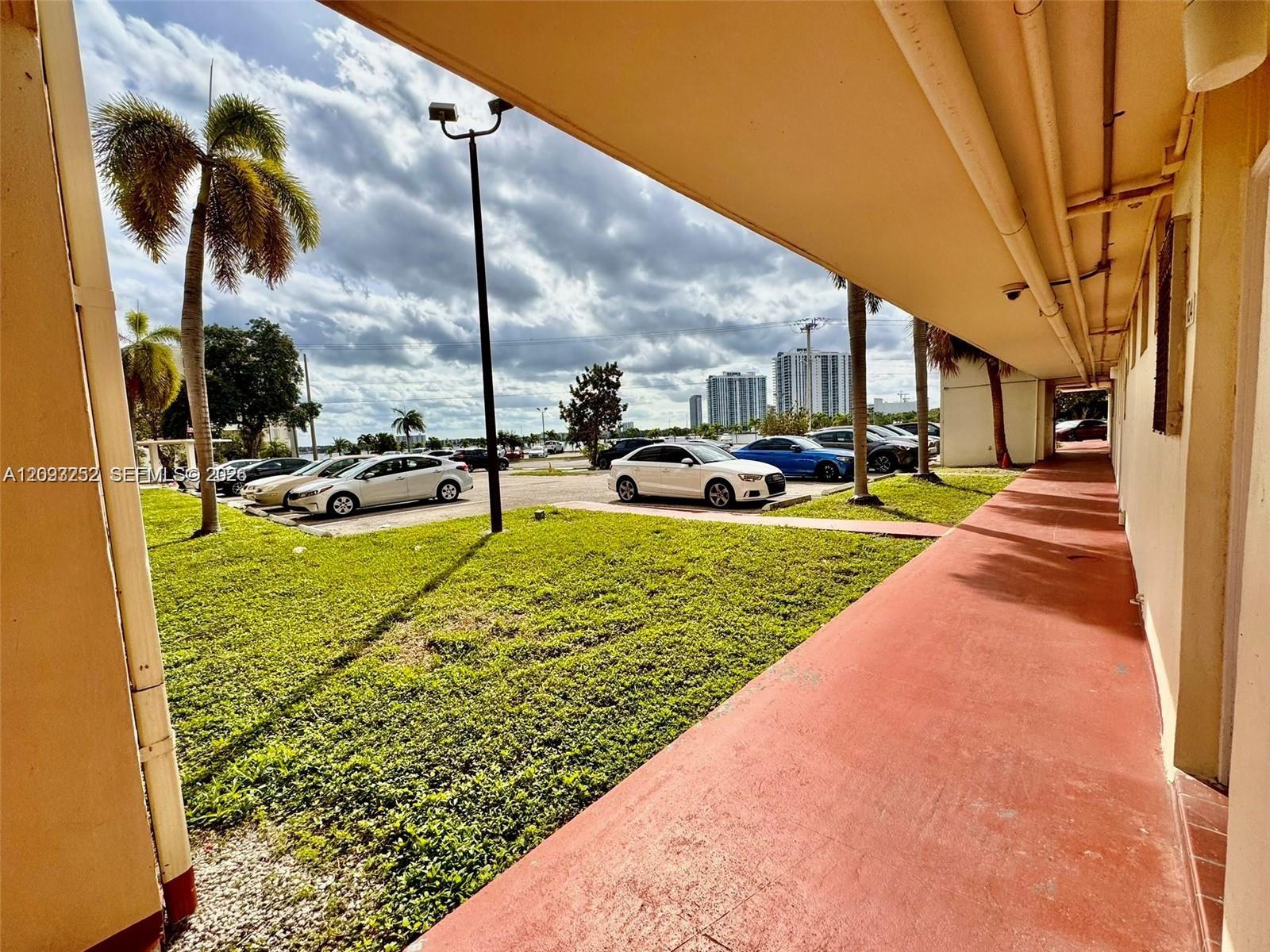 2905 Point East Drive