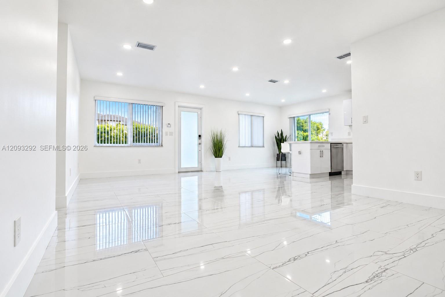 798 W 31st Street
