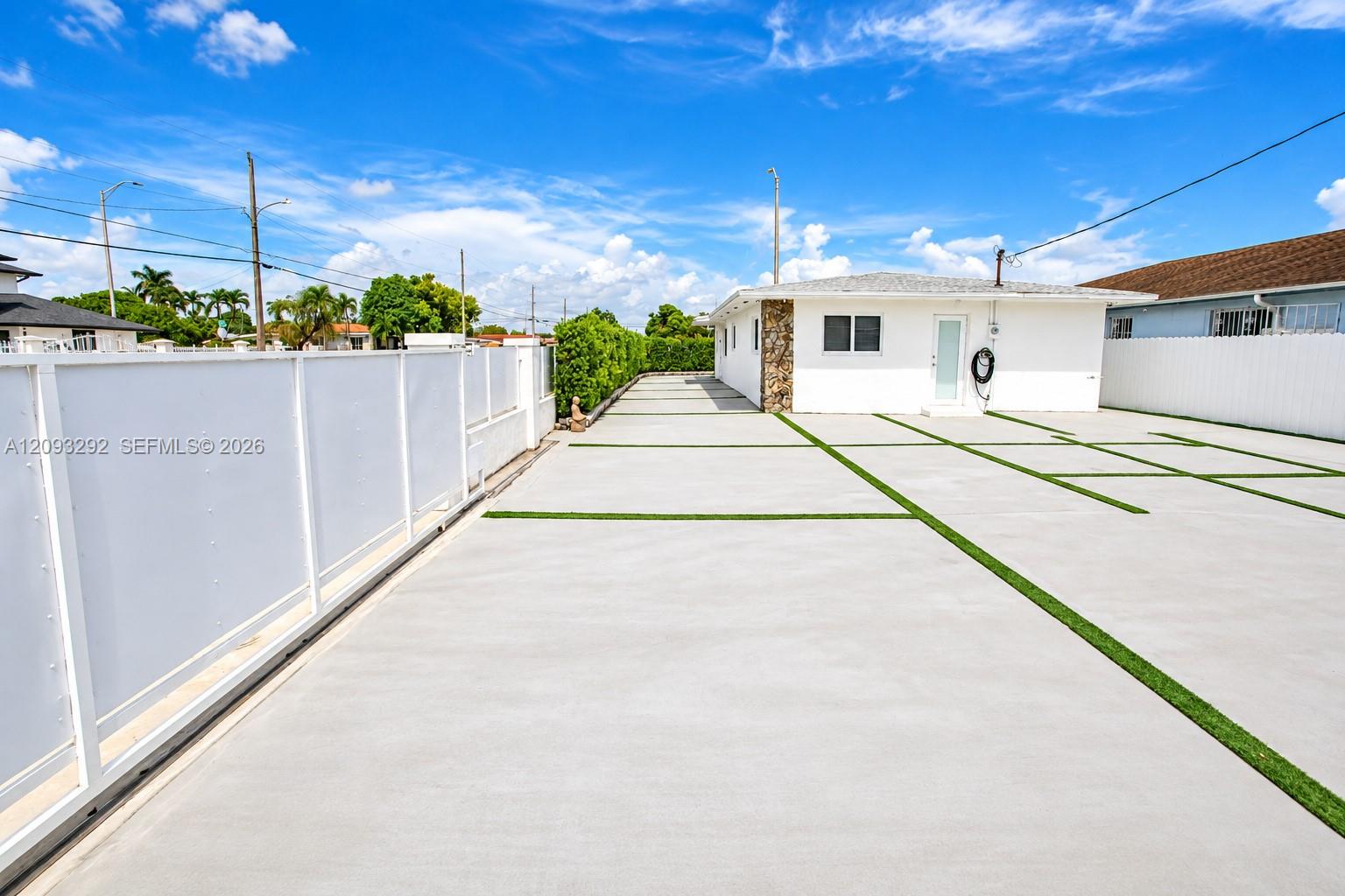 798 W 31st Street