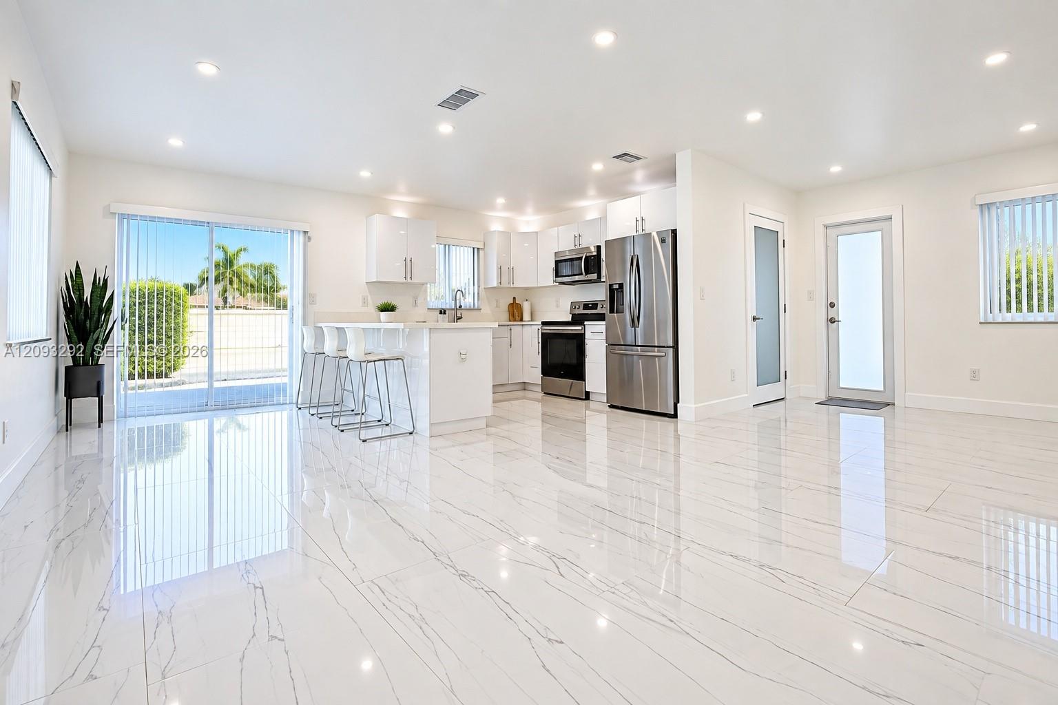 798 W 31st Street