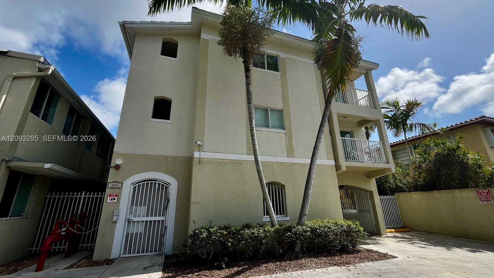695 SW 11th Street gallery image #1