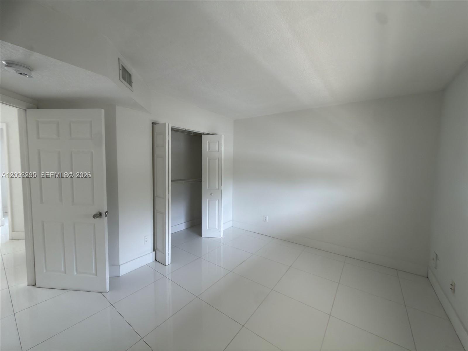 695 SW 11th Street gallery image #7