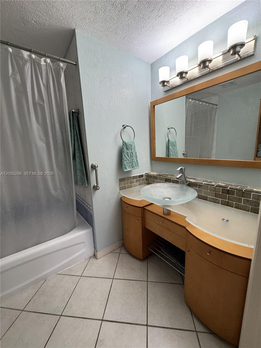 3500 Coral Way