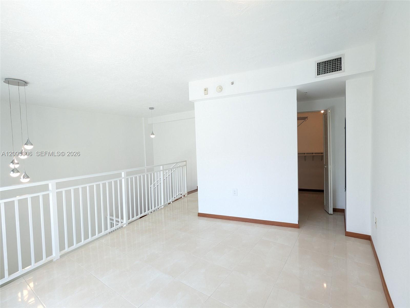 1528 Brickell Avenue gallery image #13