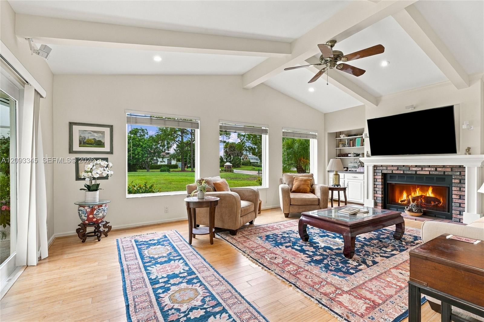 444 Glenbrook Drive