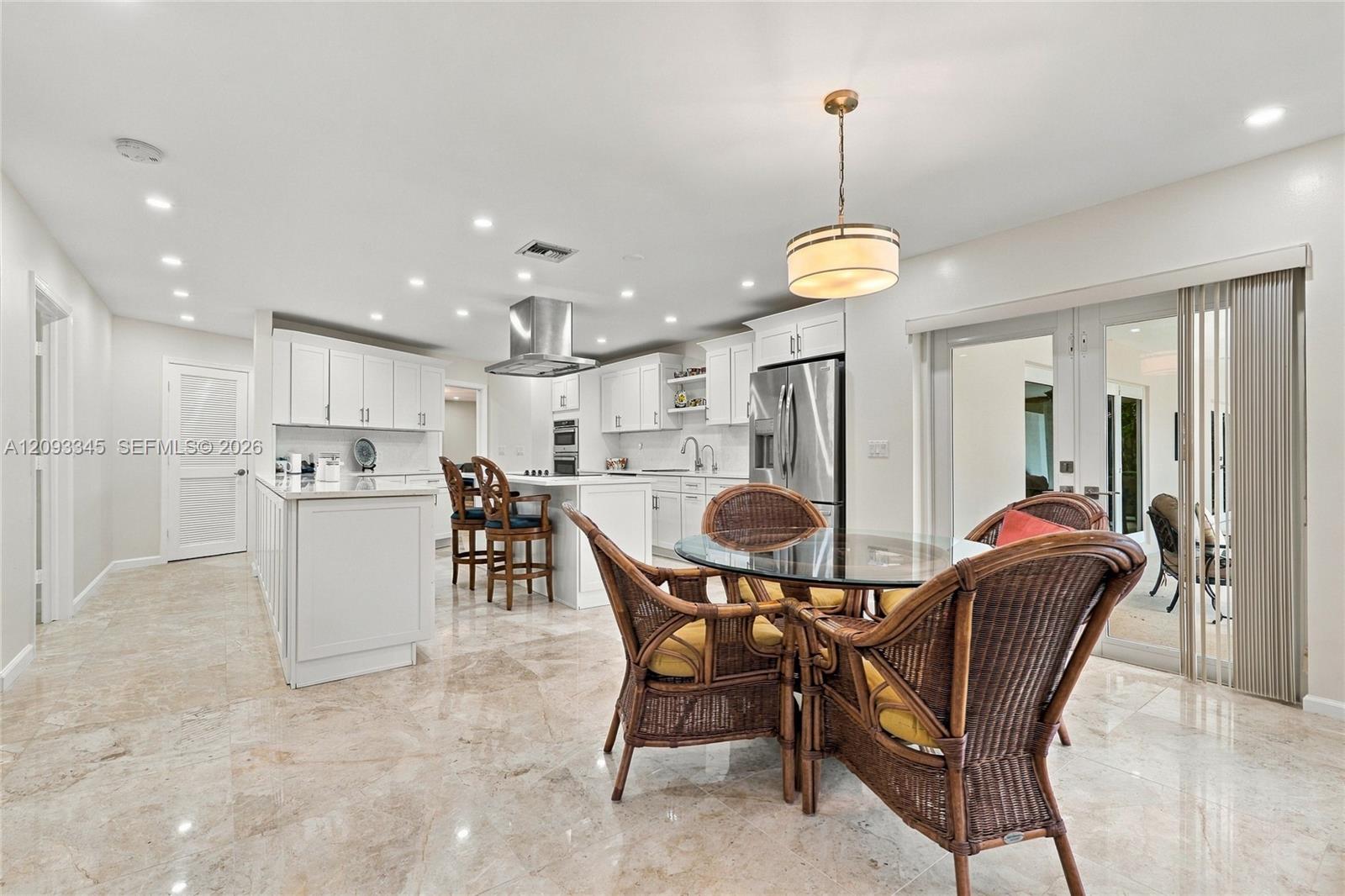 444 Glenbrook Drive