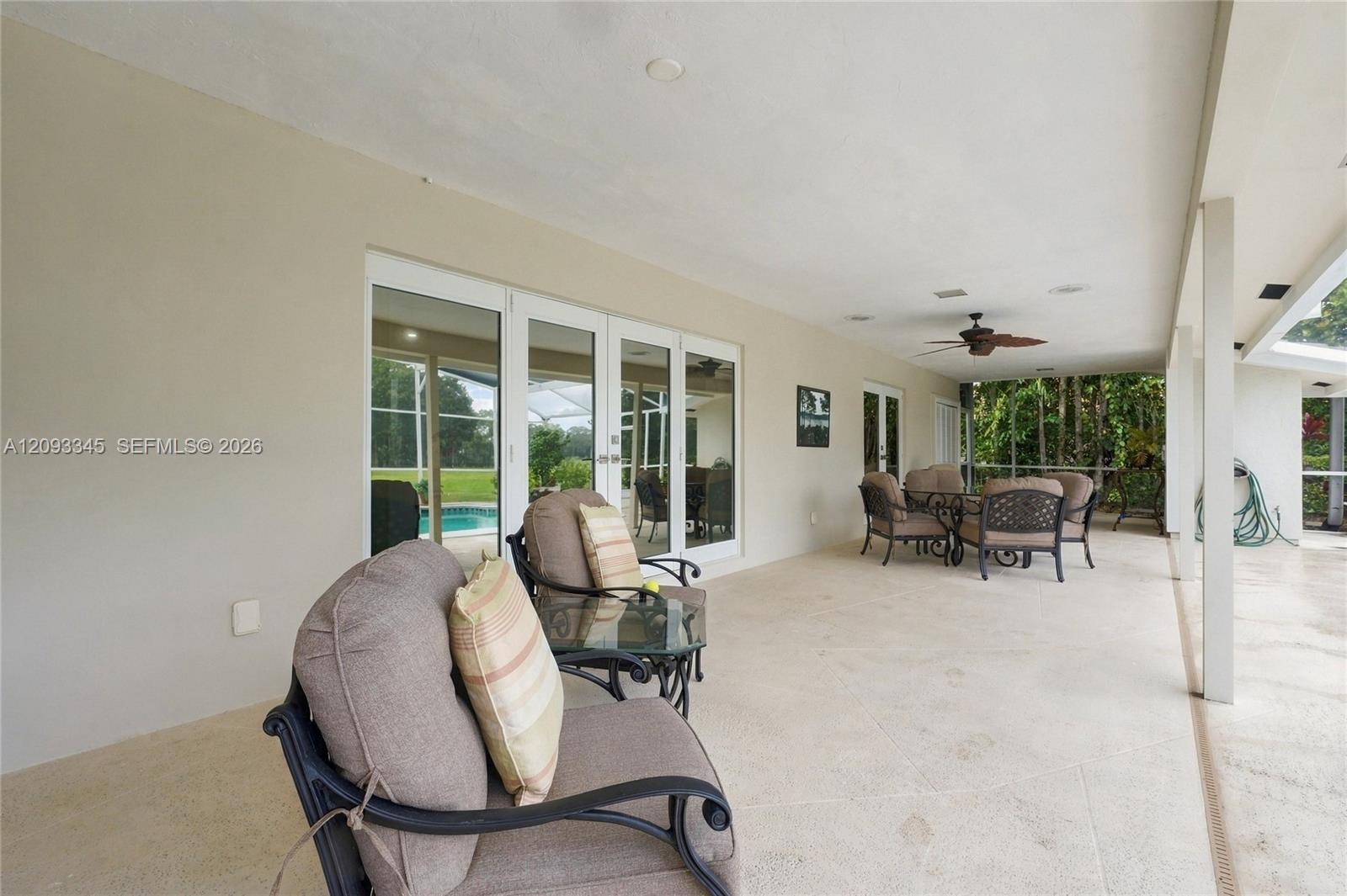 444 Glenbrook Drive