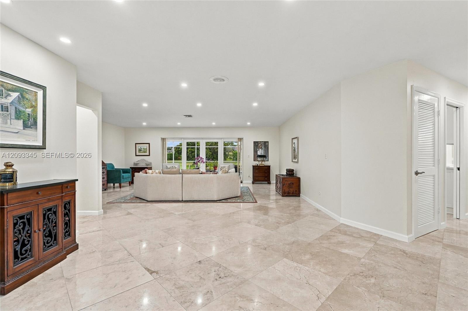 444 Glenbrook Drive