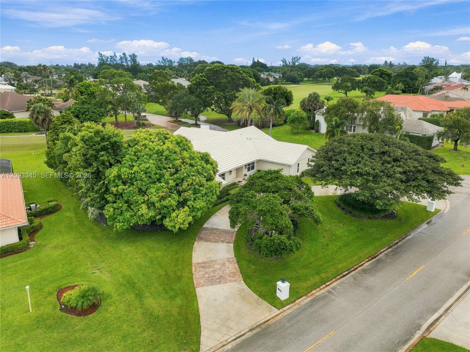 444 Glenbrook Drive