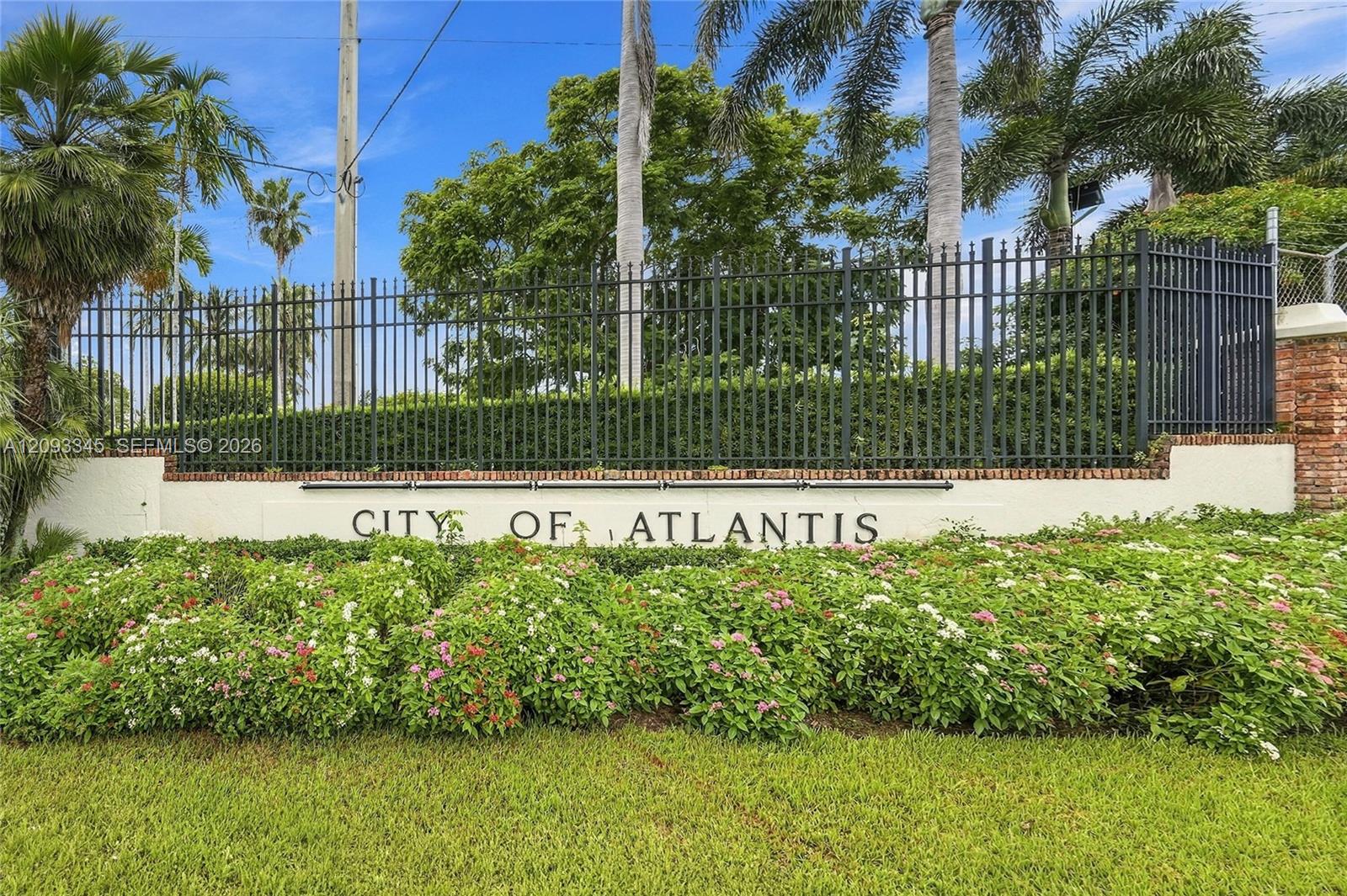444 Glenbrook Drive