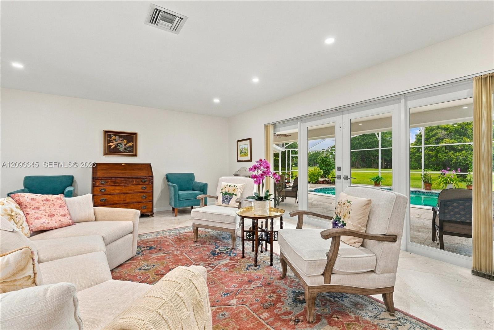 444 Glenbrook Drive