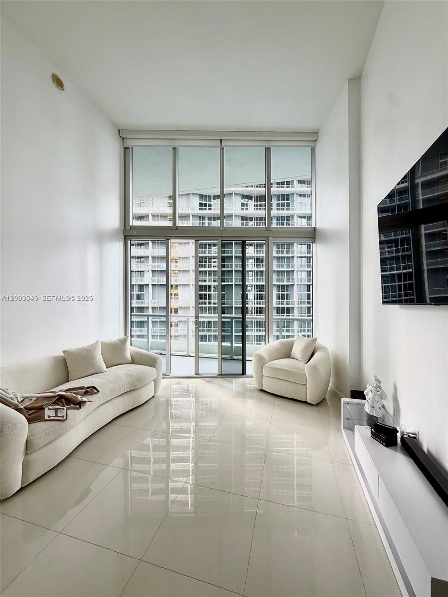 495 Brickell Avenue gallery image #4