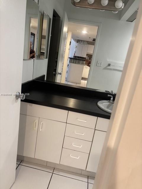 100 Lincoln Road