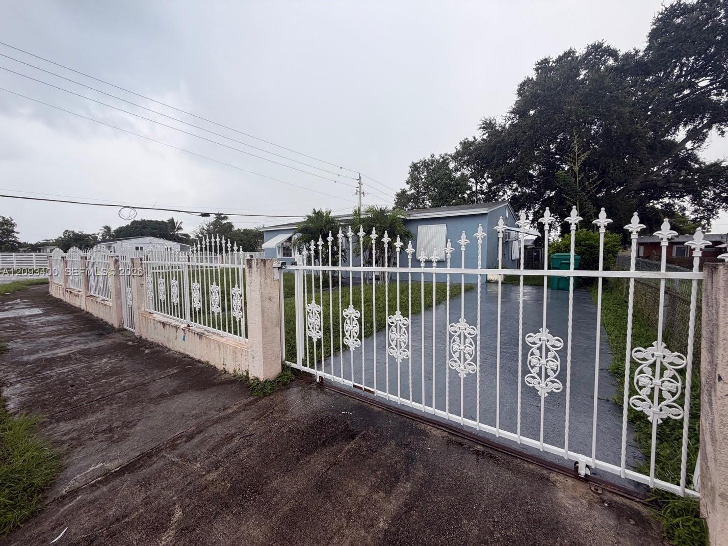 16000 NW 17th Court