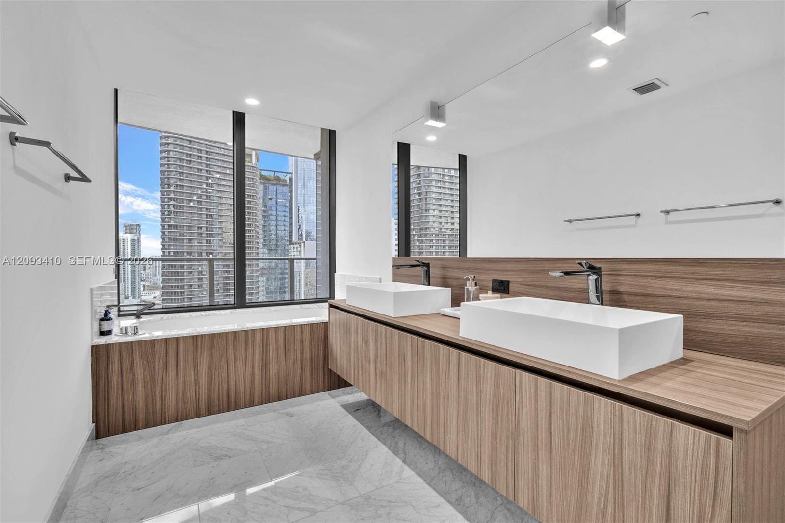 1000 Brickell Plaza gallery image #25