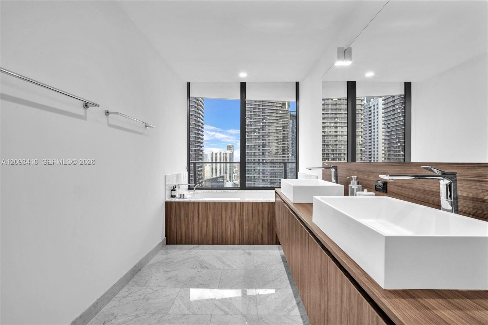 1000 Brickell Plaza gallery image #28