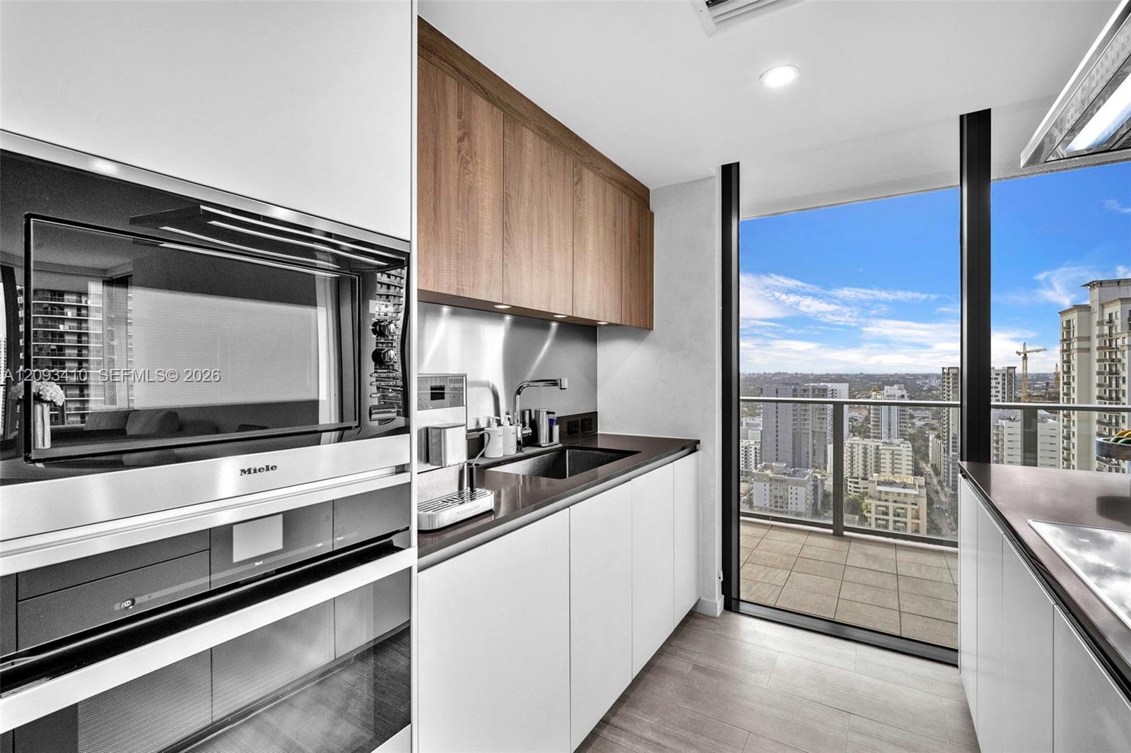 1000 Brickell Plaza gallery image #6