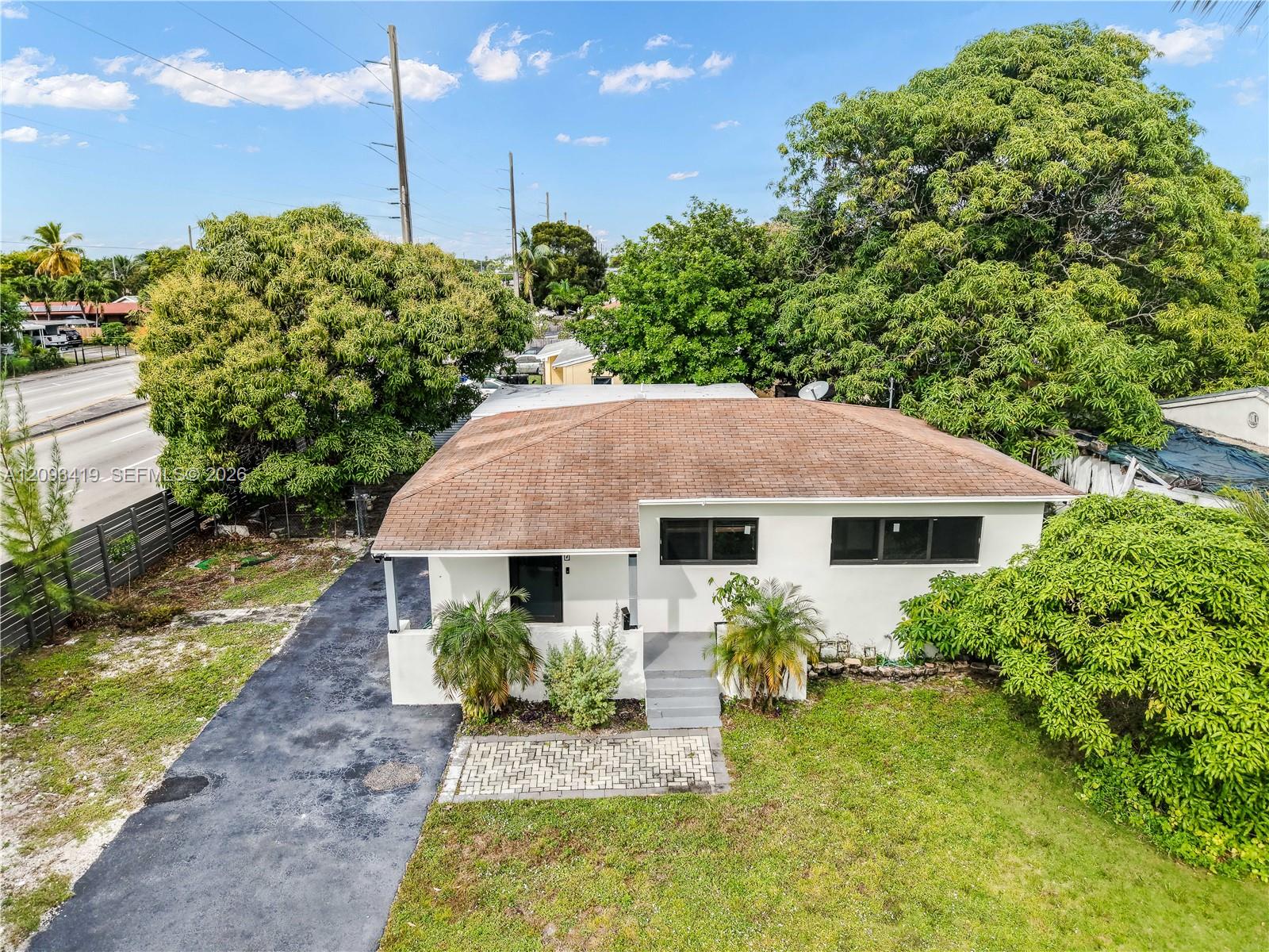 817 NW 17th Street gallery image #32
