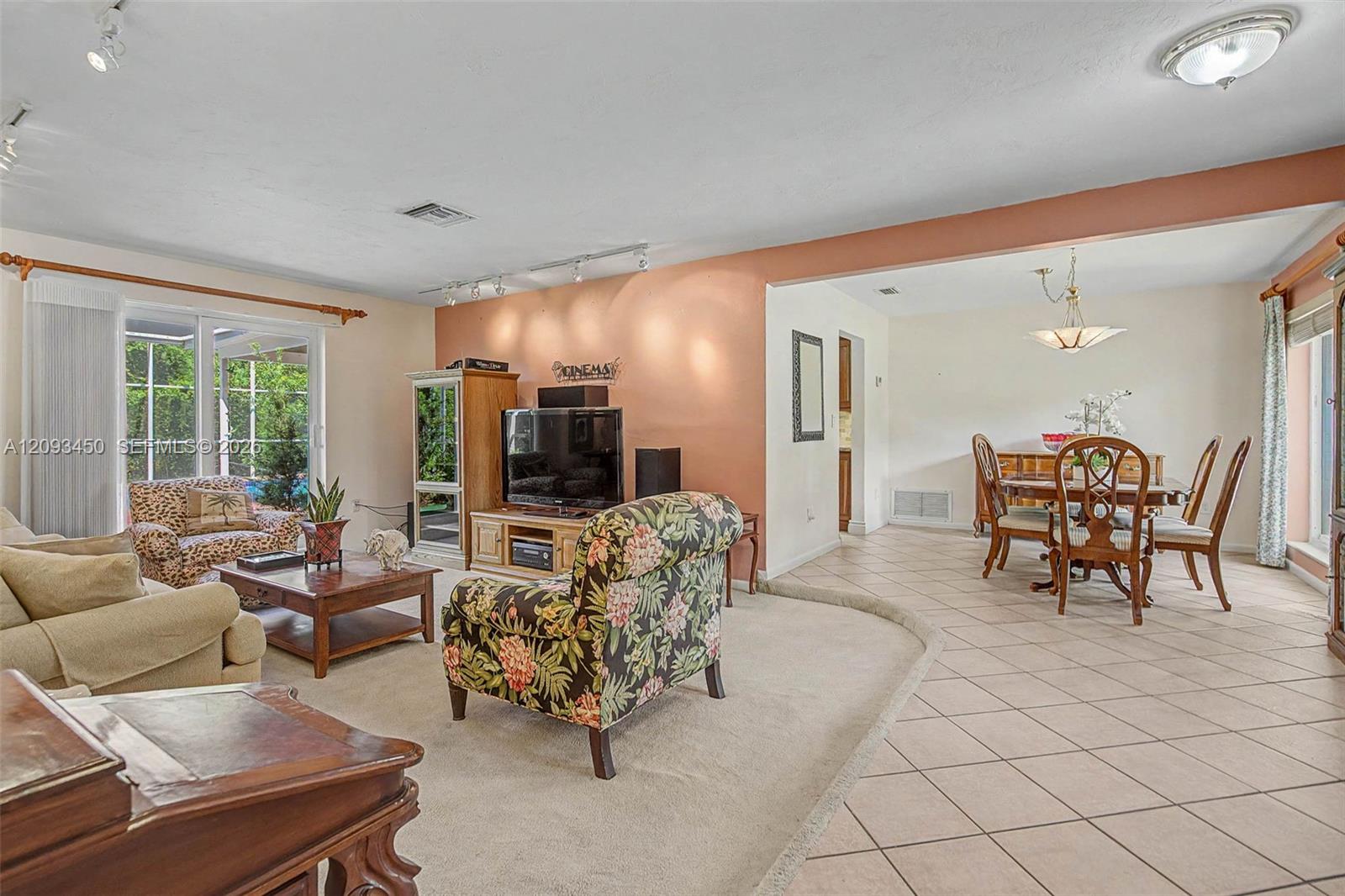10190 SW 99th Avenue gallery image #3