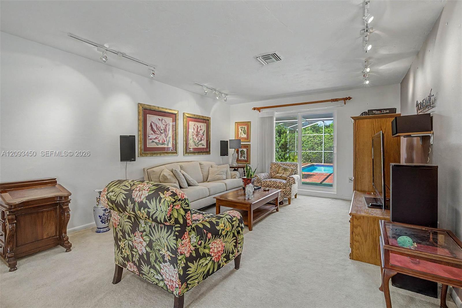 10190 SW 99th Avenue gallery image #4