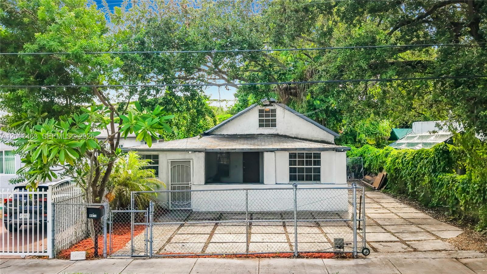 4433 NW 22nd Court