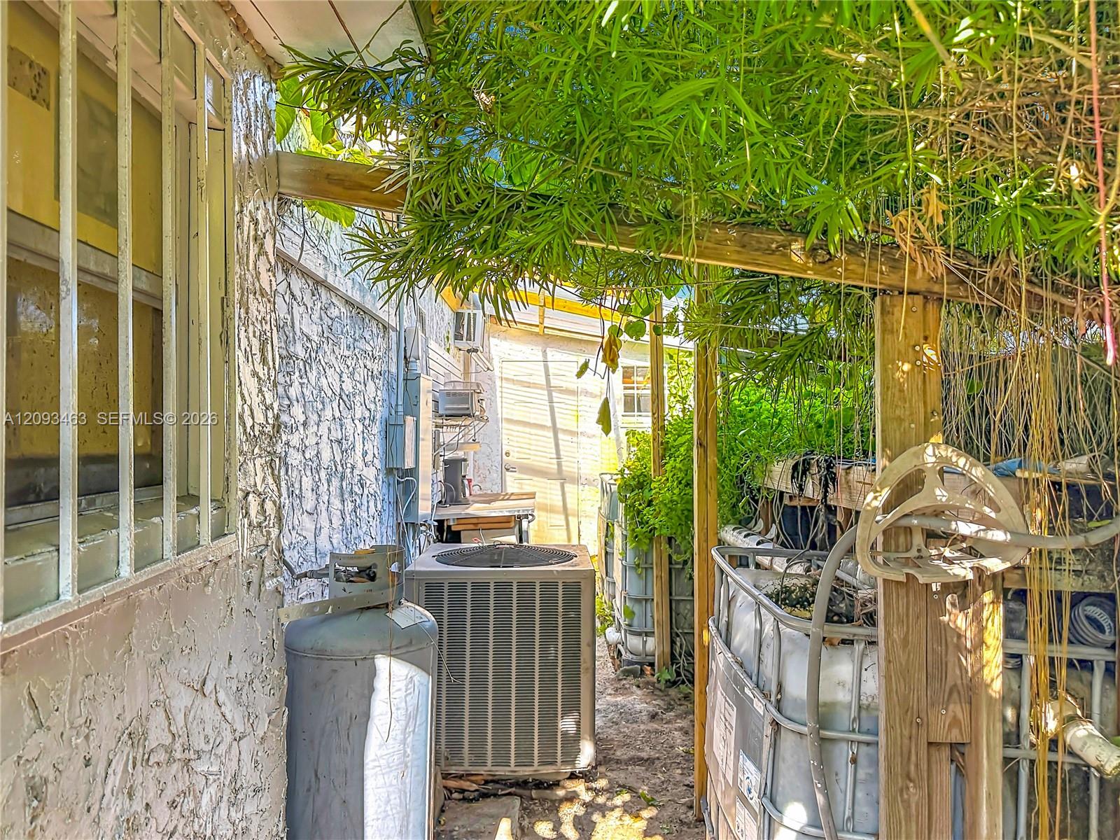 4433 NW 22nd Court