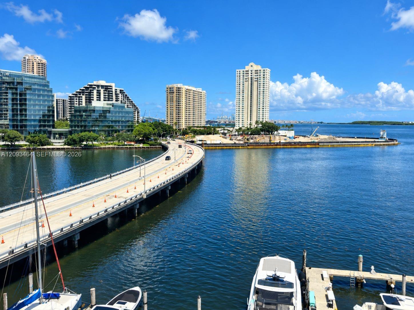 801 Brickell Bay Drive gallery image #1