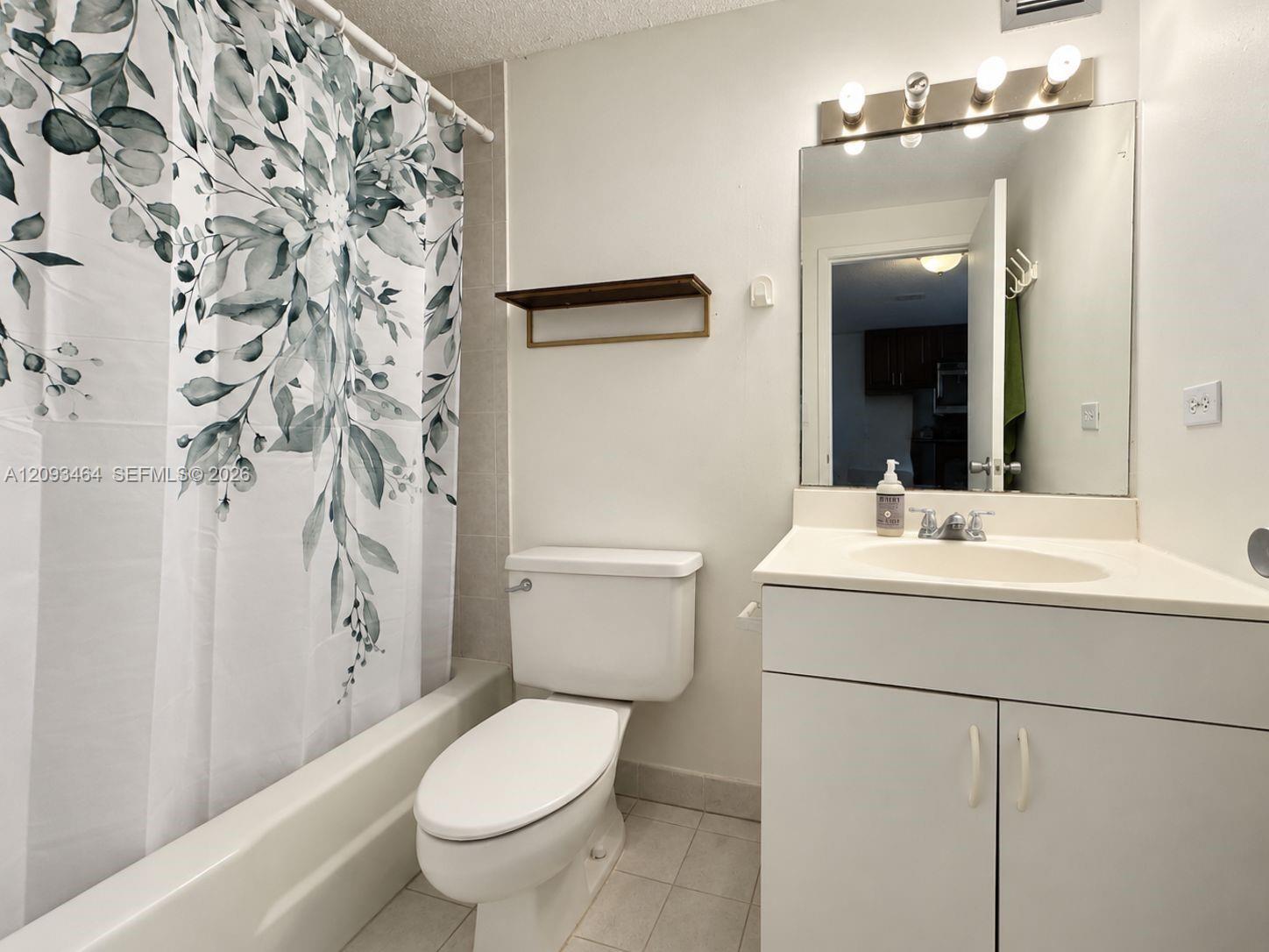 801 Brickell Bay Drive gallery image #5