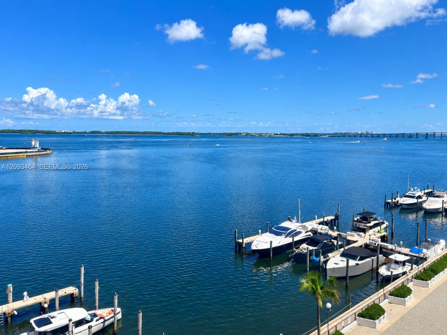 801 Brickell Bay Drive gallery image #6